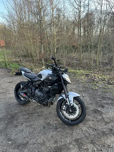 Yamaha MT-07 - foto 4
