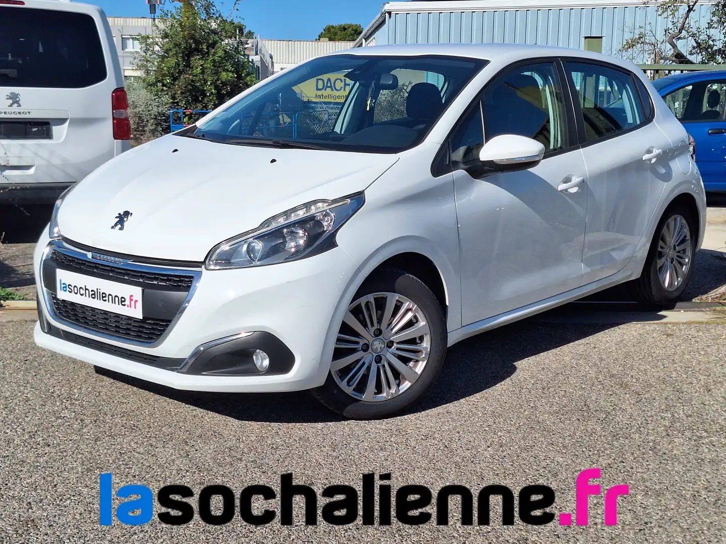 Peugeot 208 PureTech 82ch S\u0026amp;S BVM5 Active + gps + carplay et android auto + radar recul + jantes alu + rétros rabattables él Wit - 1
