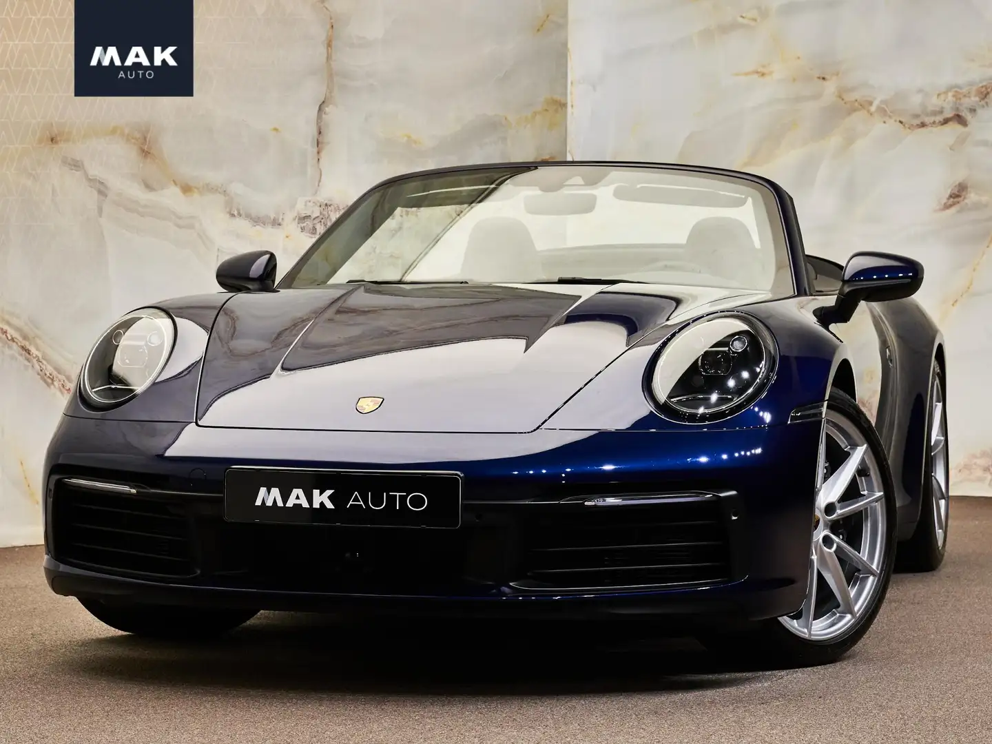 Porsche 992 Cabrio 3.0 Carrera, Bose, sp.uitlaat, Innoddrive, Blauw - 1