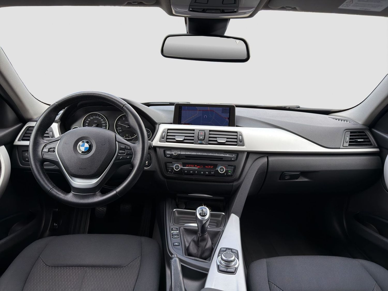BMW 320 d Lim Navi-Prof HuD Bi-Xenon PDC v+h 2.Hand — photo 11