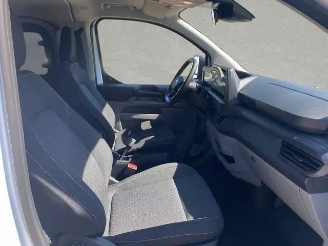 Ford E-Transit view 3