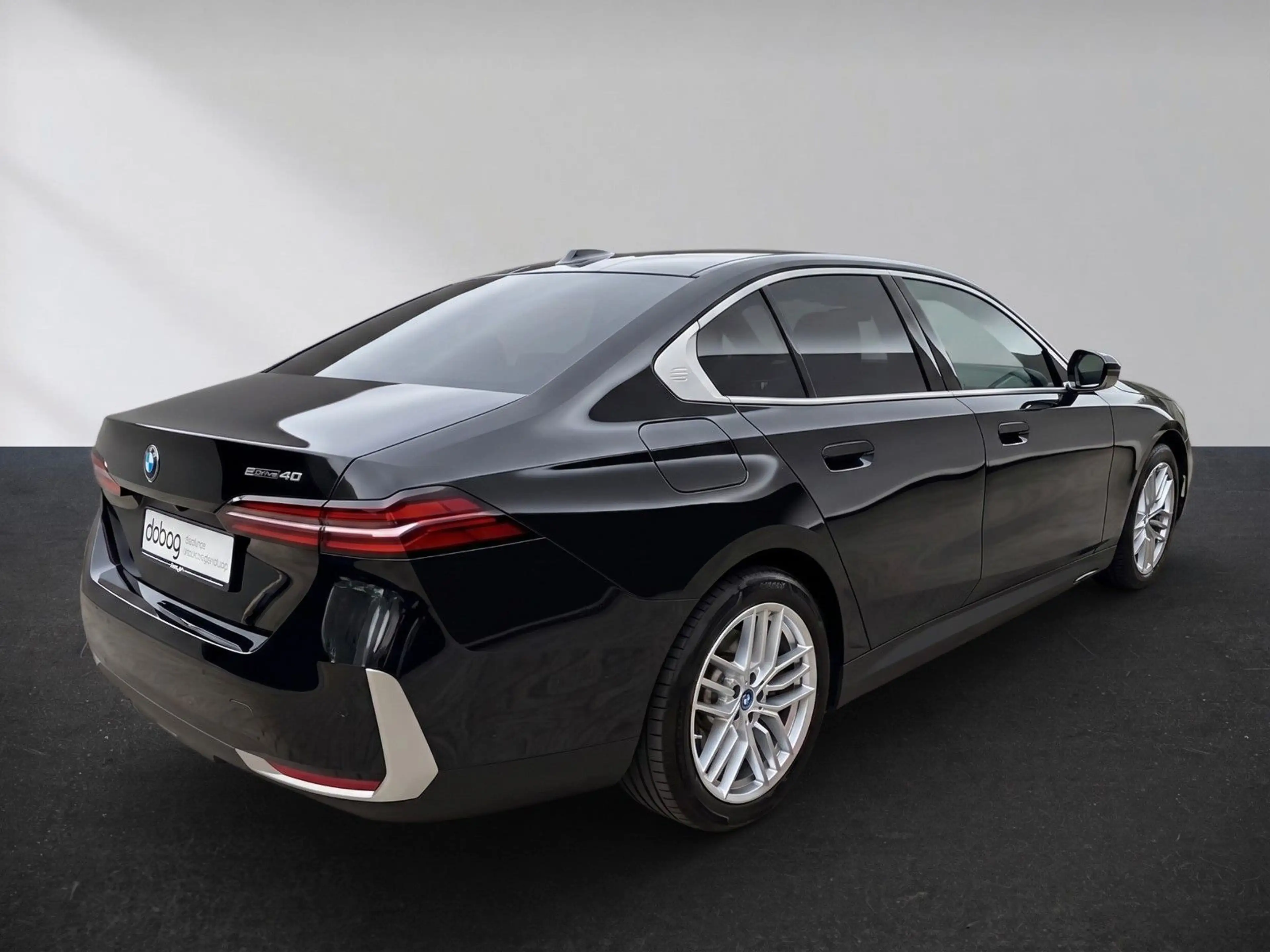 BMW i5 40 eDrive Innovation - Travel - Comfort — photo 3