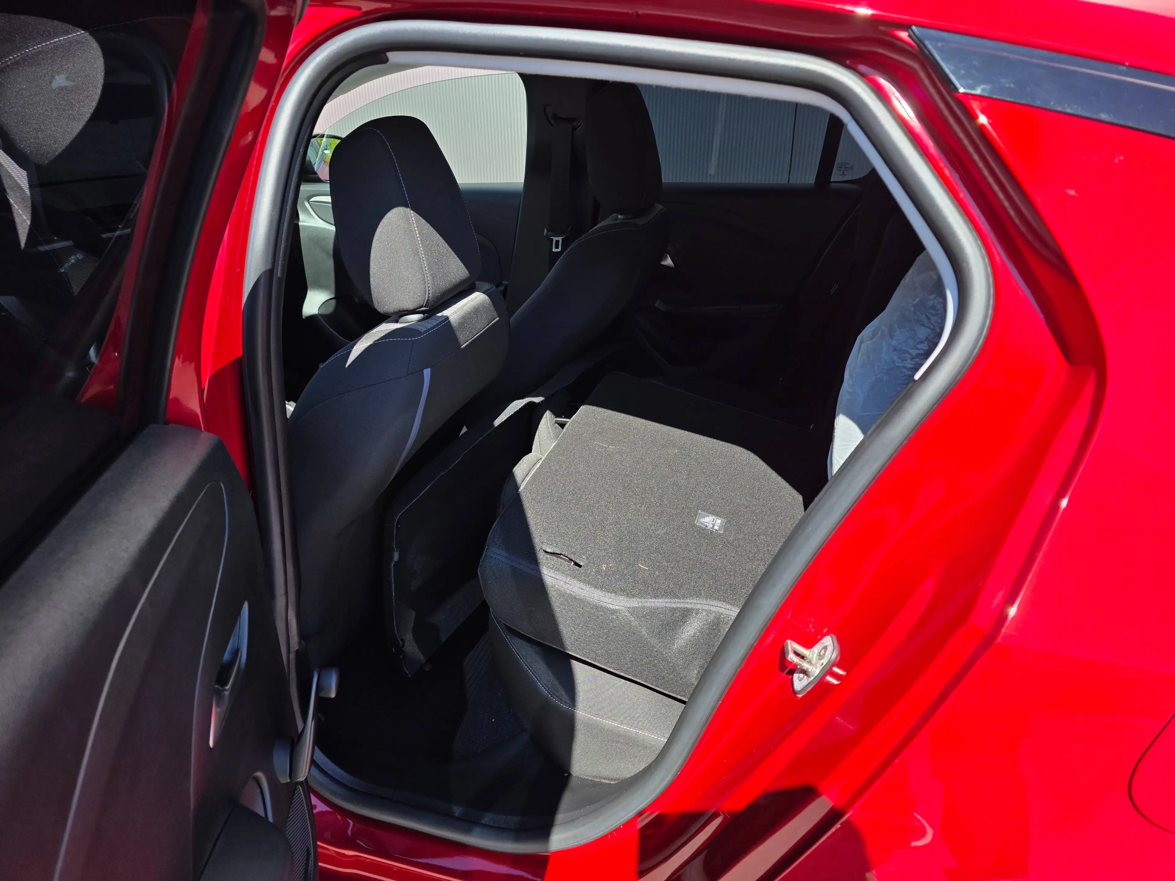 Opel Corsa Edition — photo 14