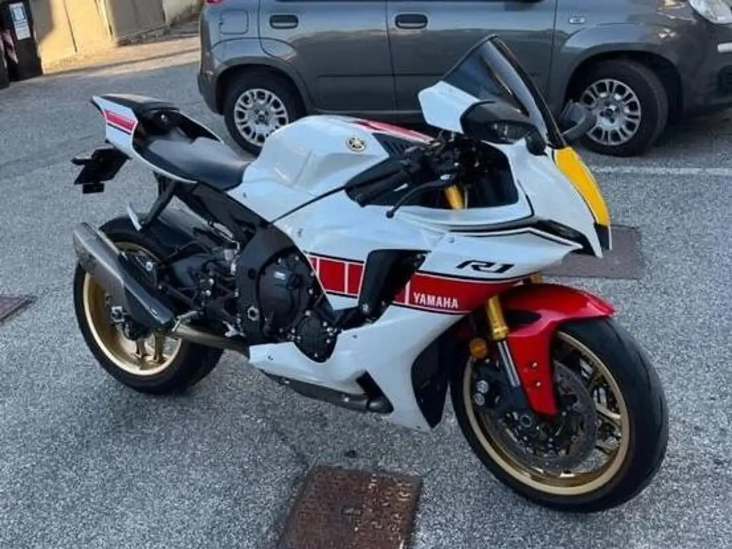 Yamaha YZF-R1 Bianco - 1