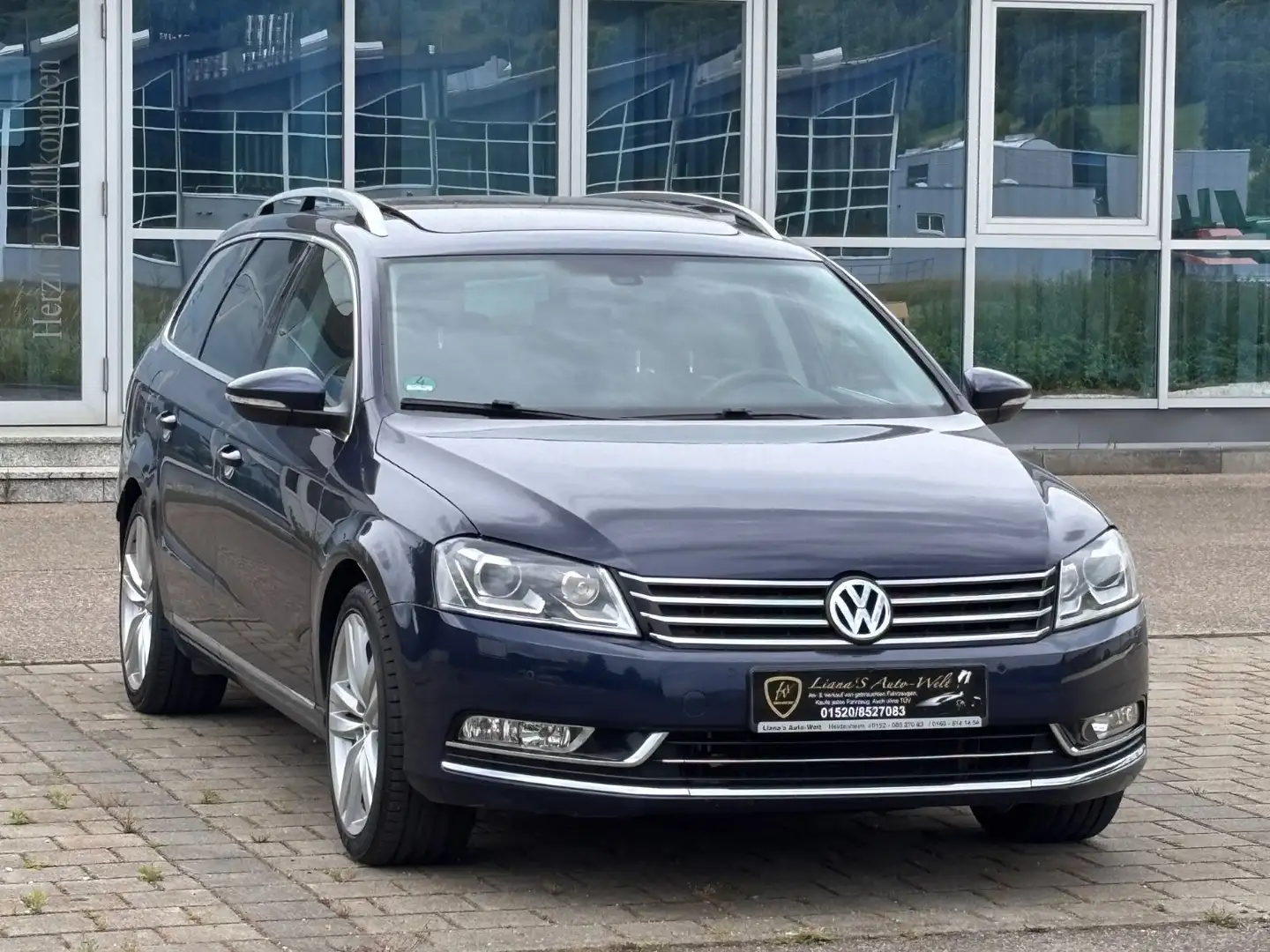 Volkswagen Passat Variant Highline Pano Leder DSG AHK ELD Blau - 1