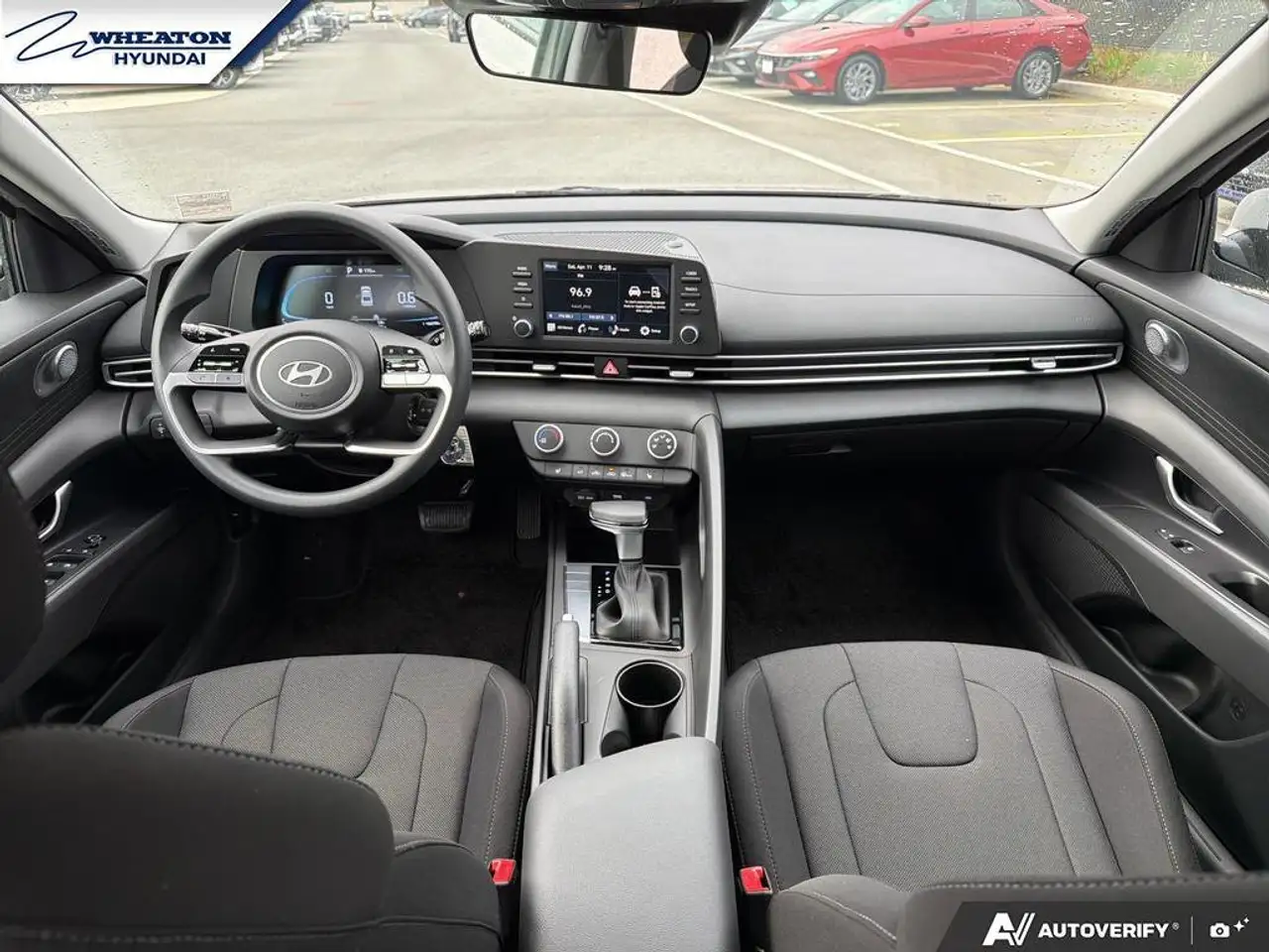 Hyundai ELANTRA снимка Hyundai ELANTRA