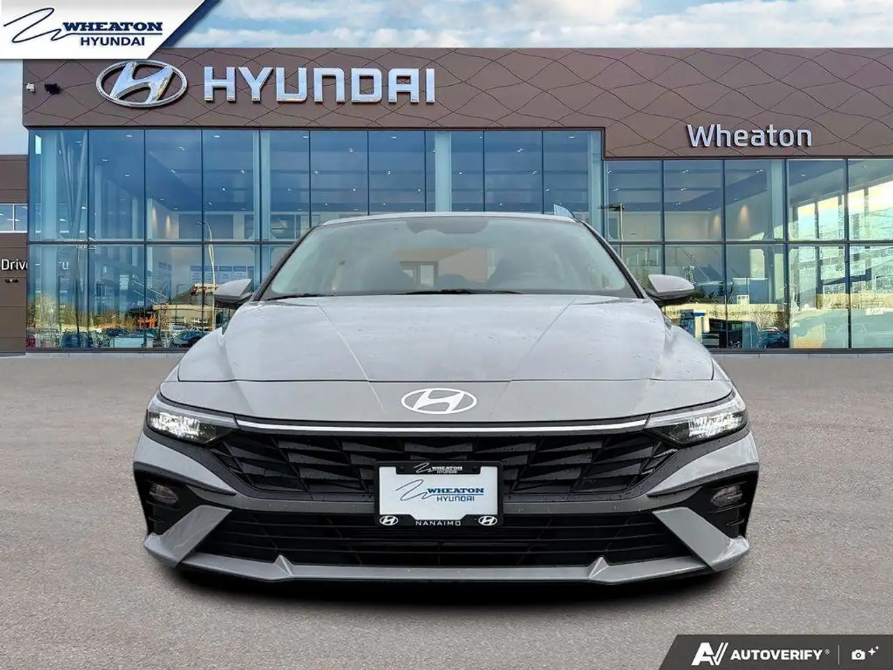 Hyundai ELANTRA снимка Hyundai ELANTRA