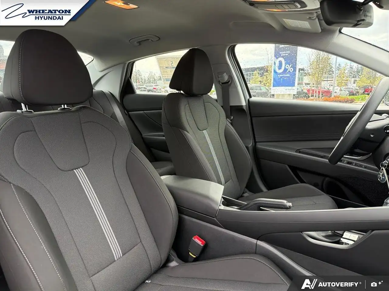 Hyundai ELANTRA снимка Hyundai ELANTRA