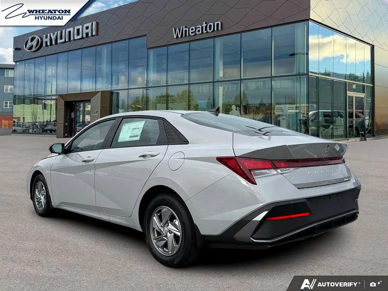 Hyundai ELANTRA снимка Hyundai ELANTRA