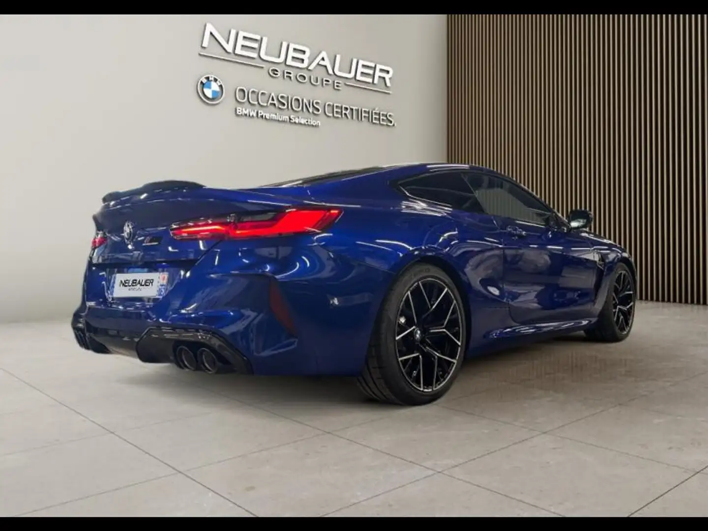 BMW M8 4.4 V8 625ch Competition M Steptronic Bleu - 2