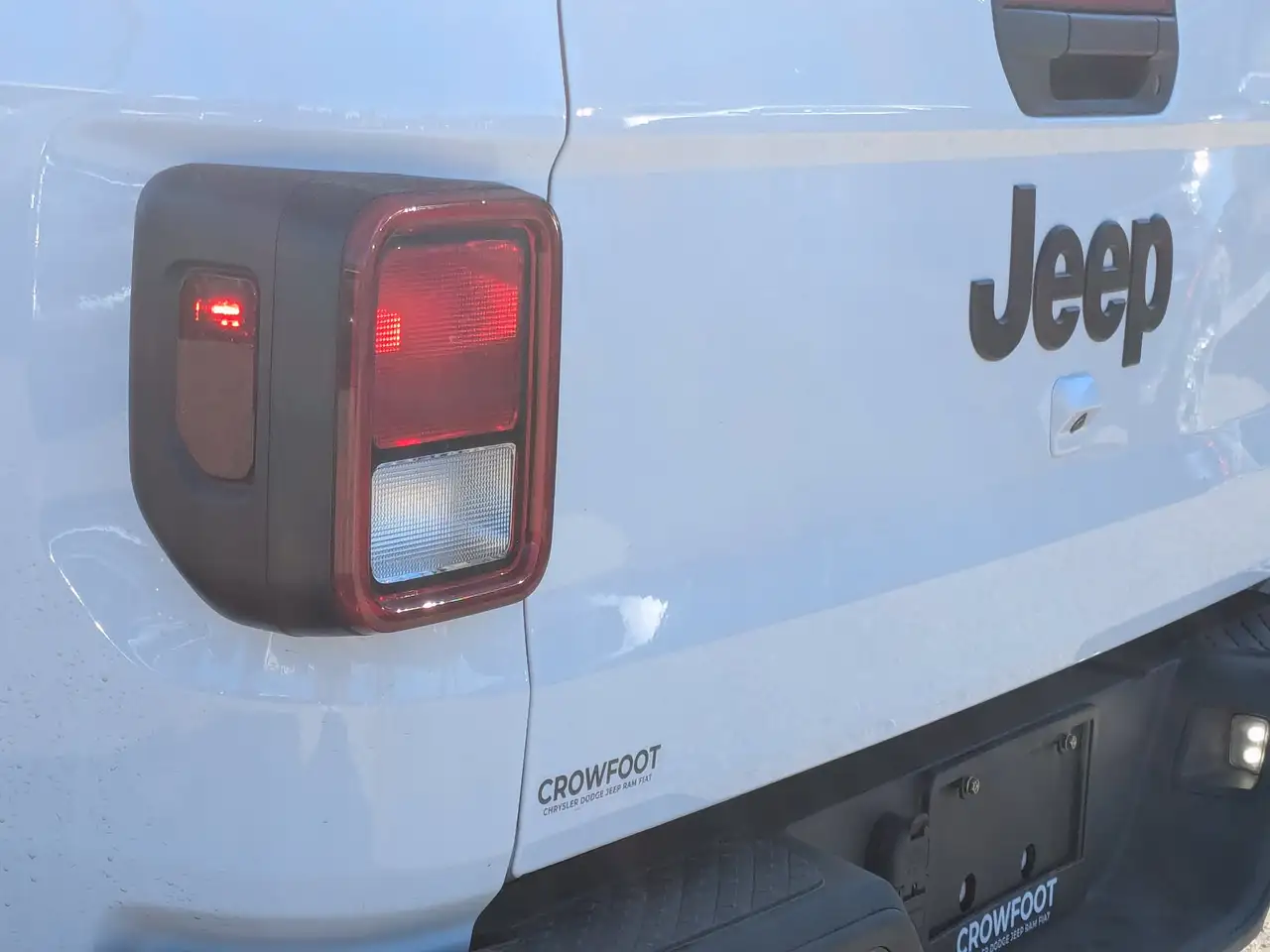 Jeep Gladiator снимка Jeep Gladiator