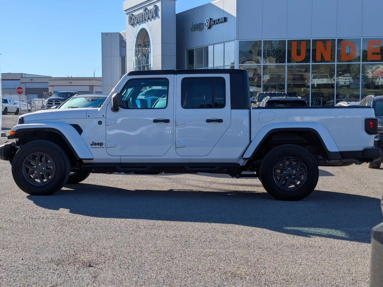 Jeep Gladiator снимка Jeep Gladiator