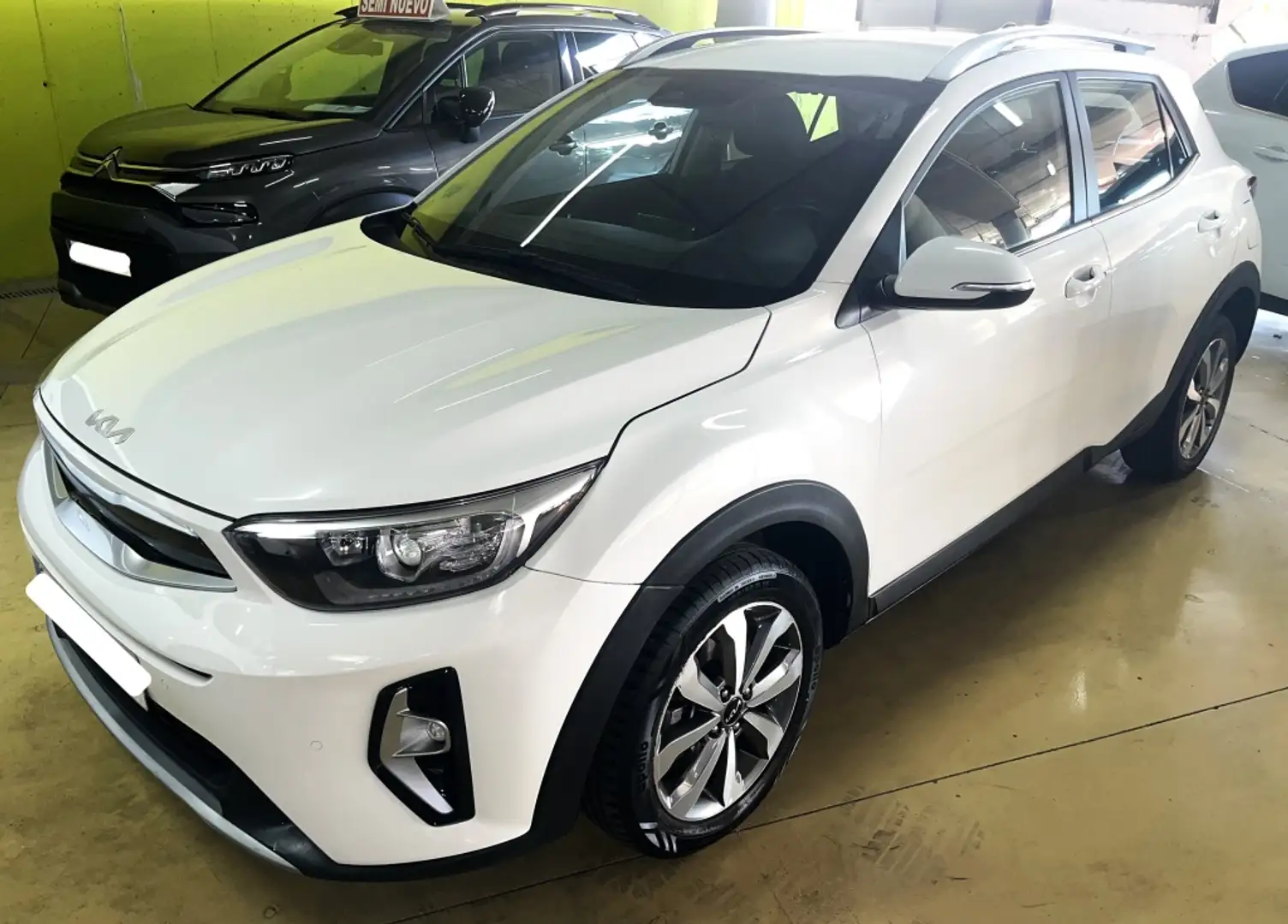 Kia Stonic 1.0 T-GDi MHEV Drive 100 Blanco - 1