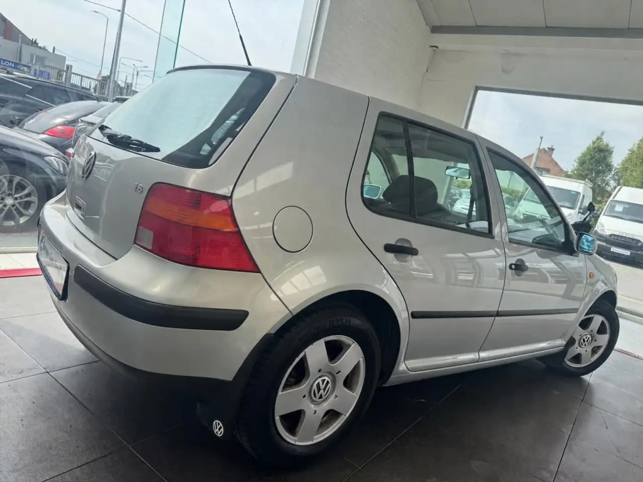 Volkswagen Golf 4 1.6 100CH BVA TOIT OUVRANT 91539KM GAR 12M, foto 3
