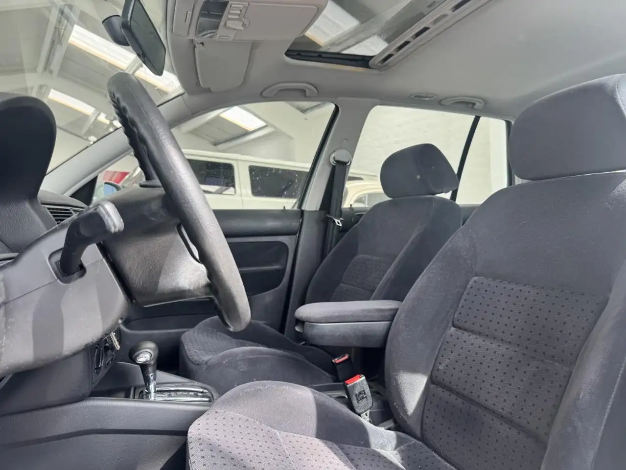 Volkswagen Golf 4 1.6 100CH BVA TOIT OUVRANT 91539KM GAR 12M, foto 8