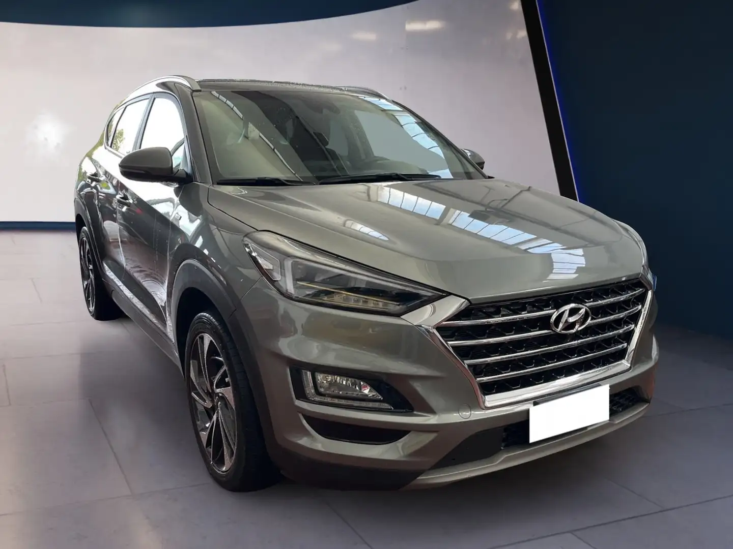 Hyundai TUCSON II 2018 1.6 crdi 48V Exellence 2wd 136cv dct my20 Gris - 2