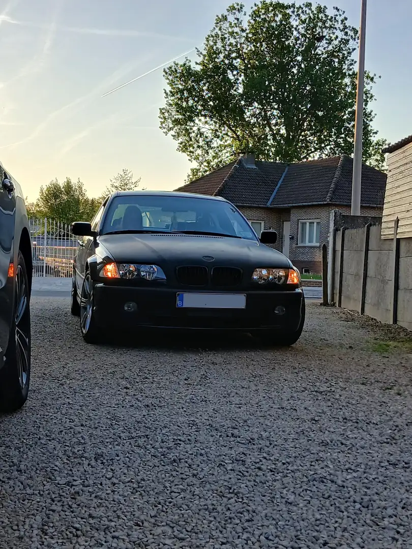 BMW 320 320i Bleu - 1
