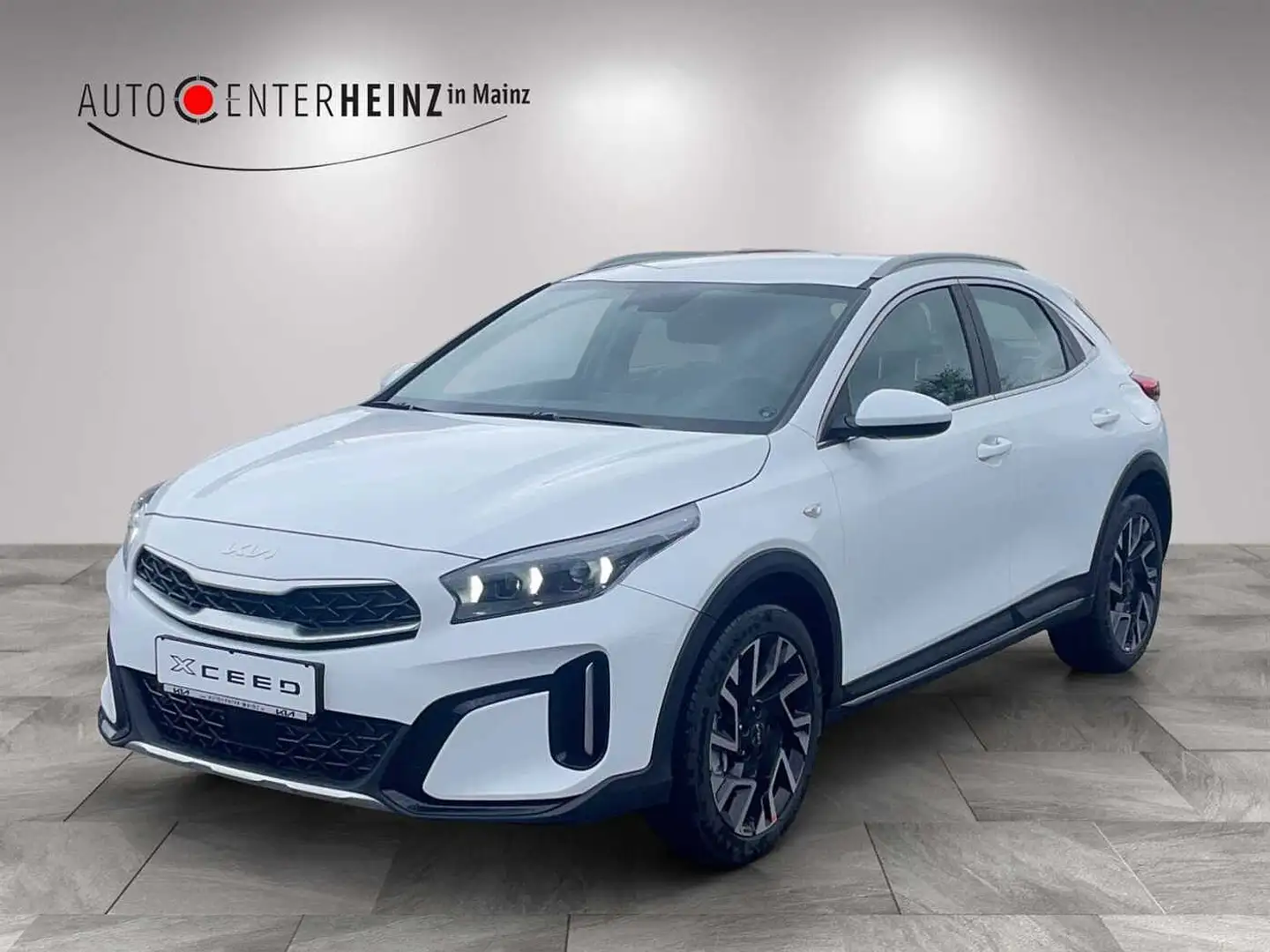 Kia XCeed 1.5 T-GDI OPF DCT7 VISION Vision mit Komfort-Paket Alb - 1
