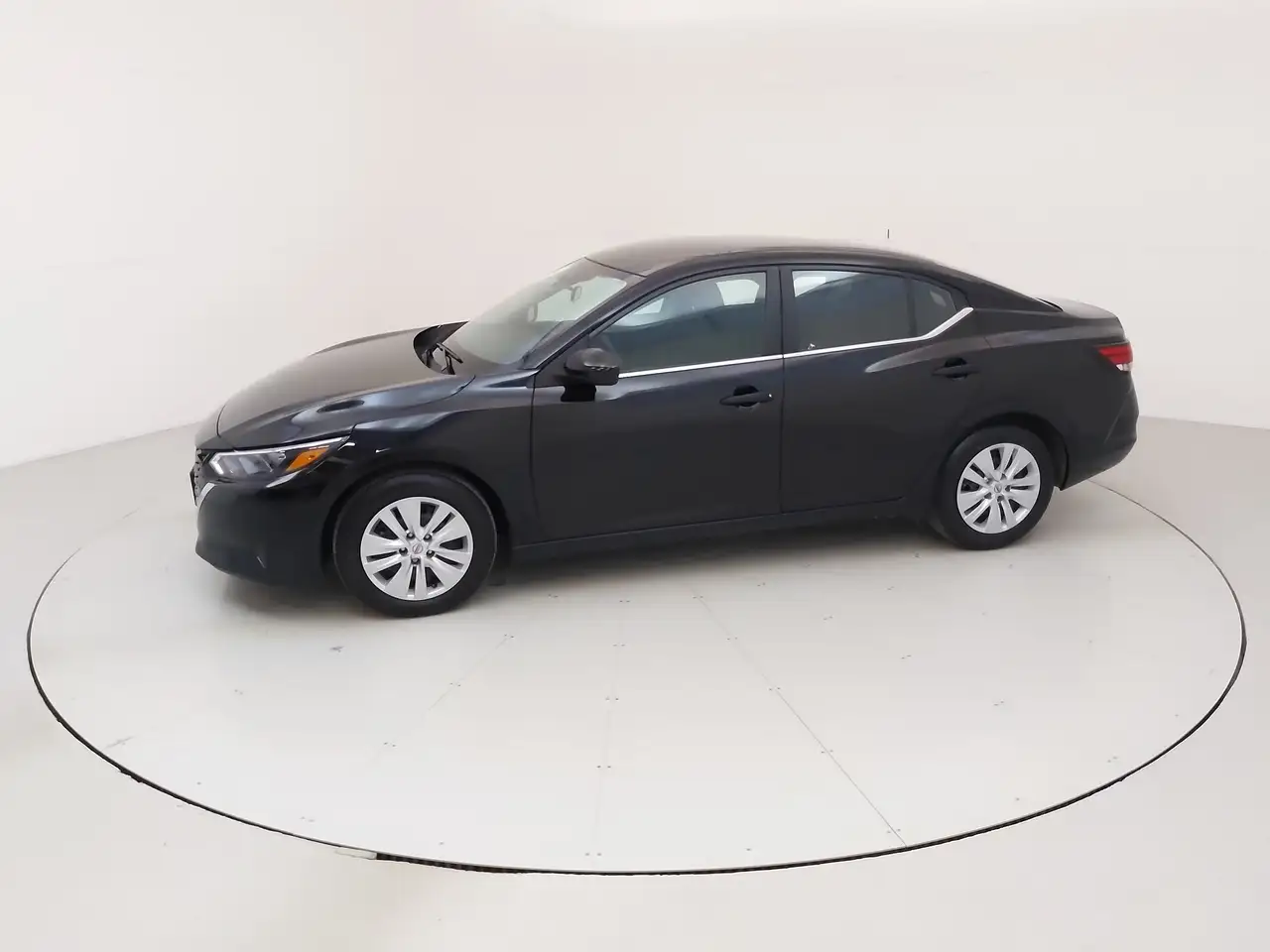 Nissan Sentra снимка Nissan Sentra