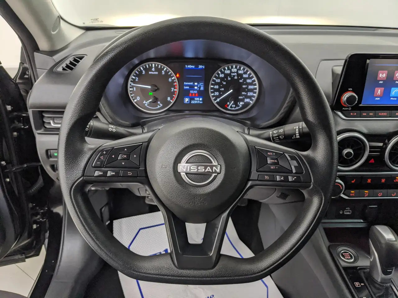 Nissan Sentra снимка Nissan Sentra
