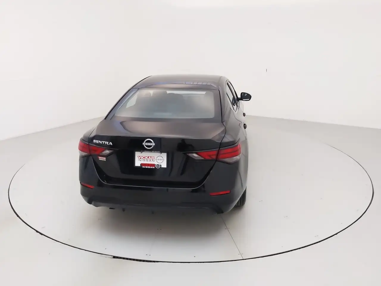 Nissan Sentra снимка Nissan Sentra