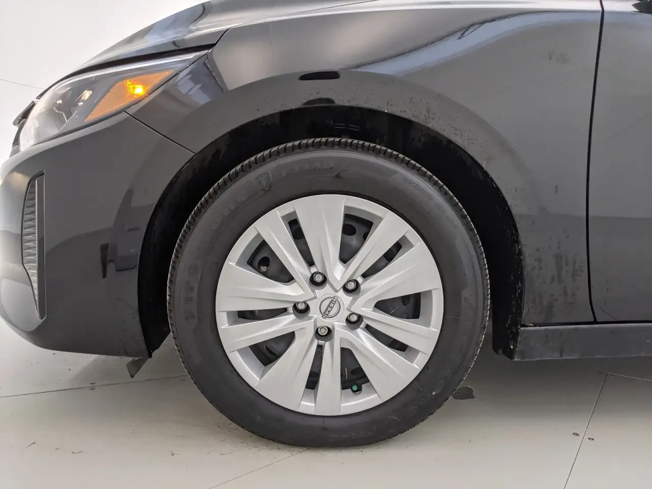 Nissan Sentra снимка Nissan Sentra