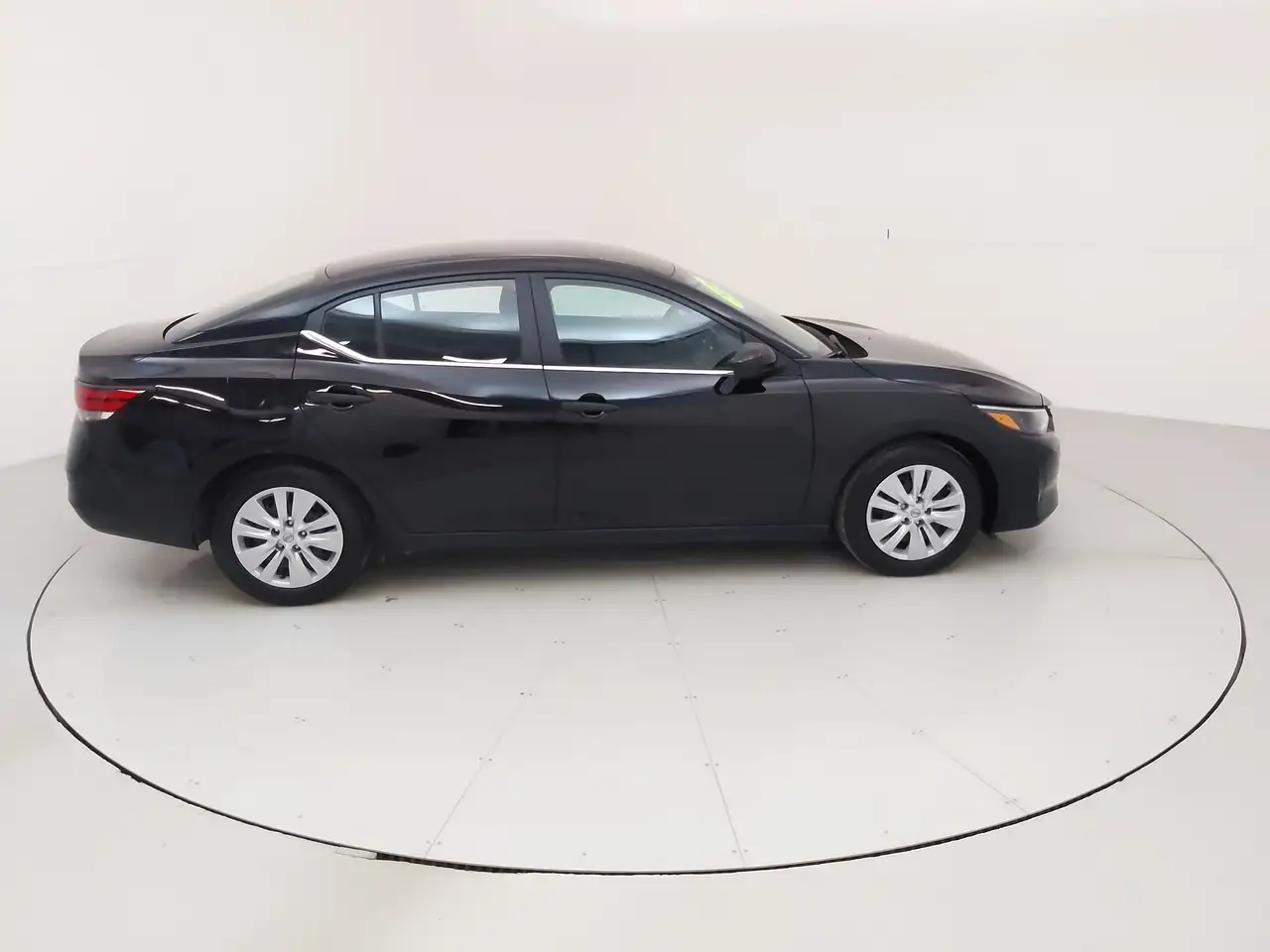 Nissan Sentra снимка Nissan Sentra