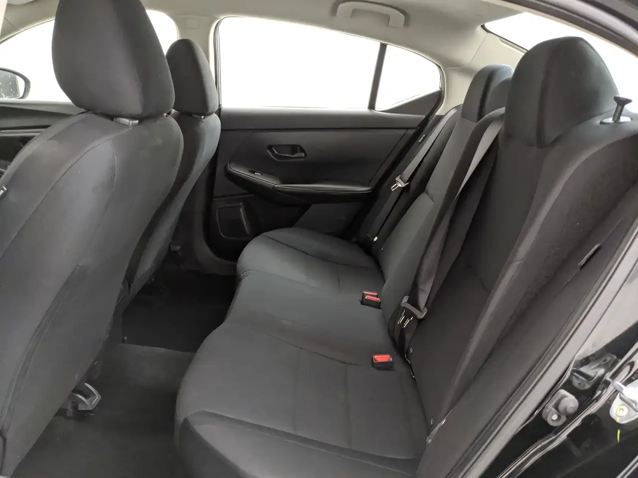 Nissan Sentra снимка Nissan Sentra