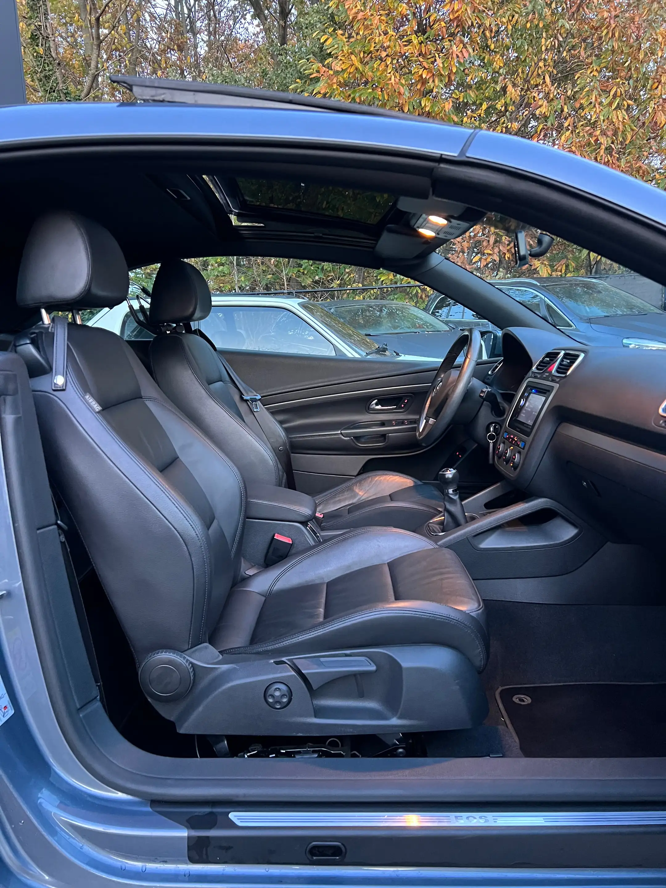 Volkswagen Eos 2.0 TDI Edition • Cabrio • Navi • Leder • — photo 9
