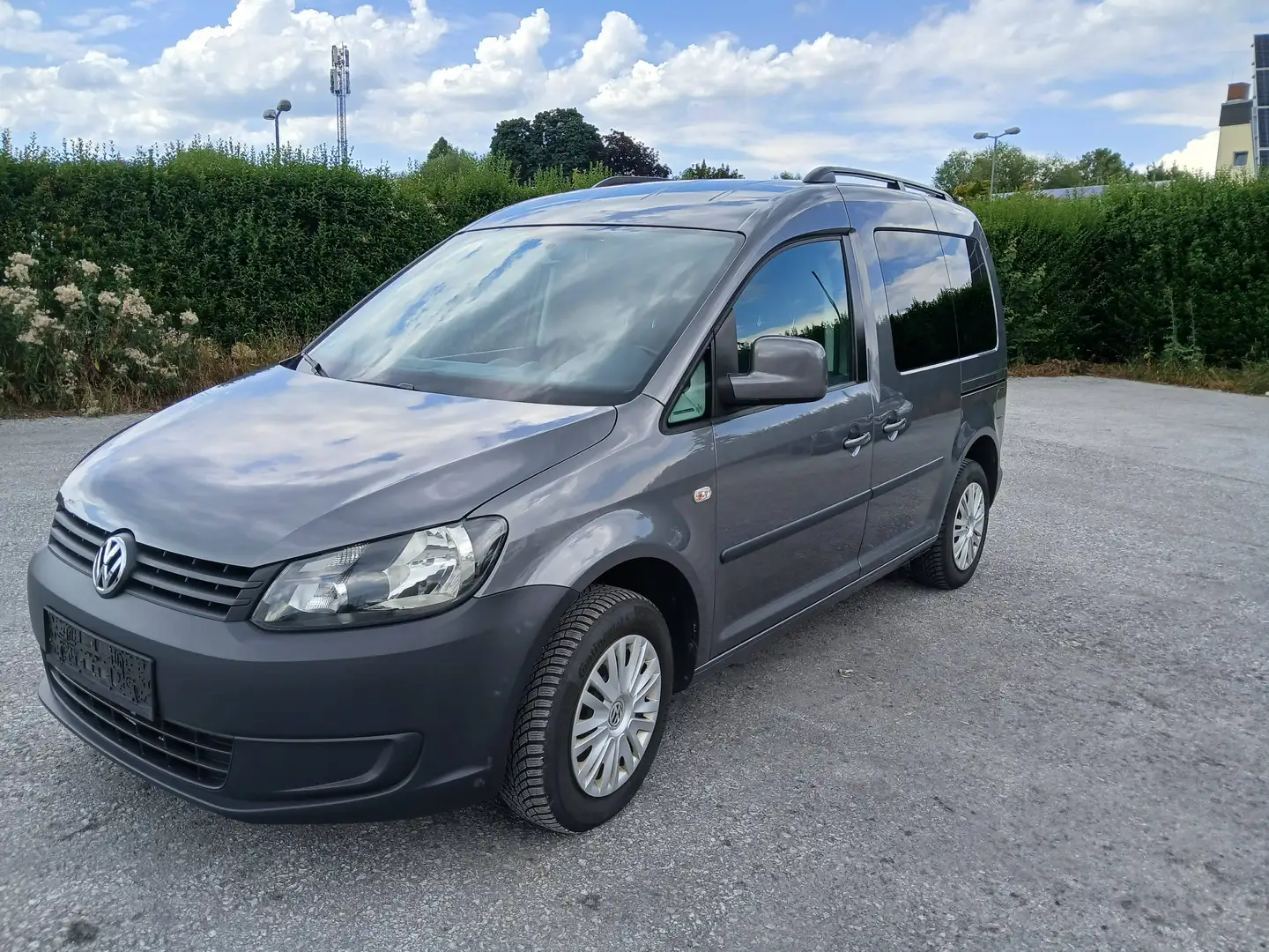 Volkswagen Caddy VW Caddy Kombi Family BMT 1,6 TDI -75kW Grau - 1