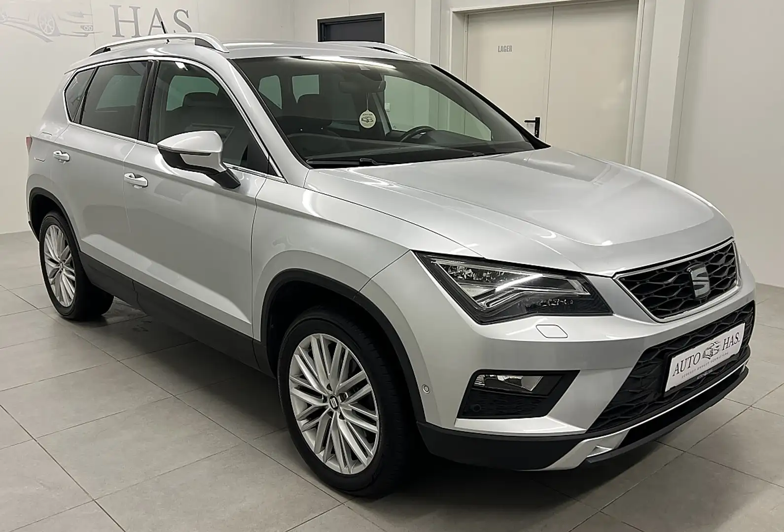SEAT Ateca 2,0 Xcellence 4WD TDI *Leder*CarPlay* Silber - 2