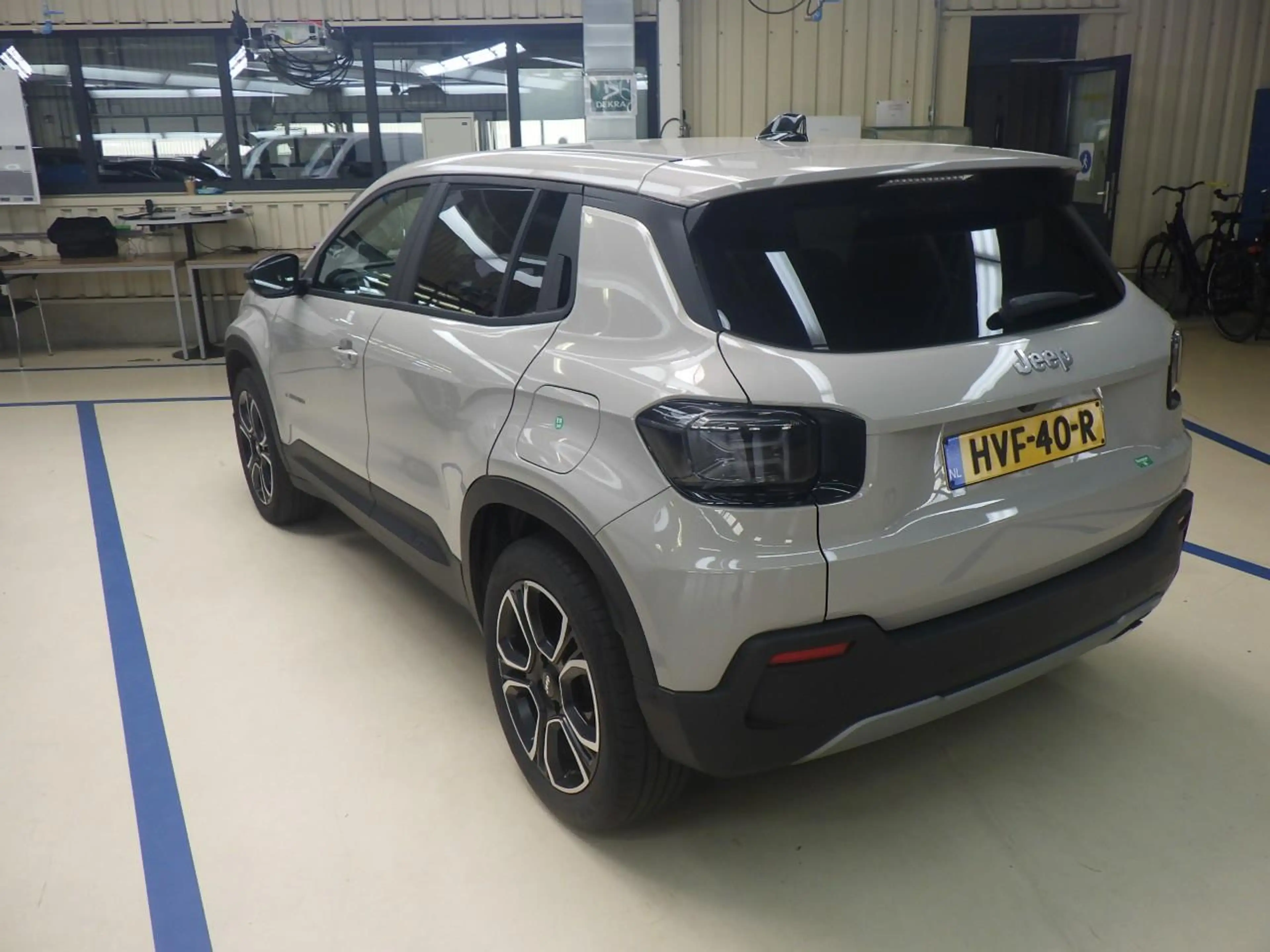 Jeep Avenger 1.2 e-Hybrid Altitude | Navigatie | Camera | Elekt — photo 3