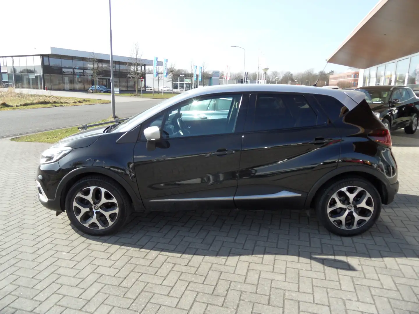 Renault Captur 0.9 TCe Intens Nero - 2