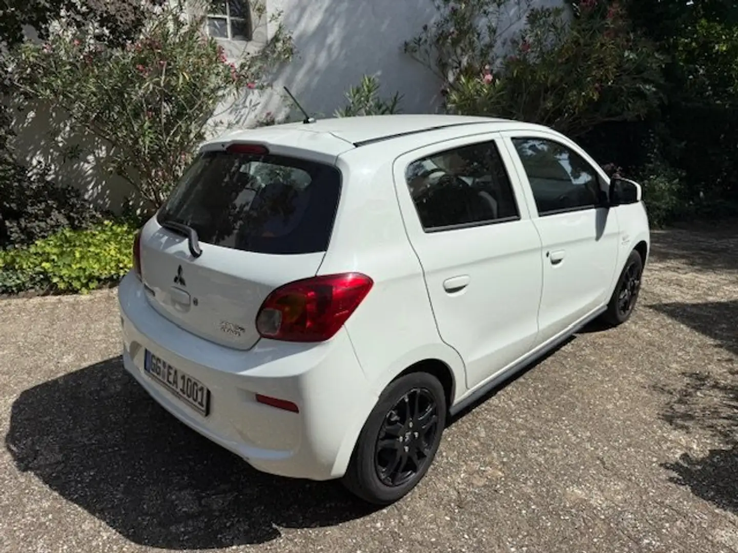 Mitsubishi Space Star Space Star 1.0 Blanc - 2