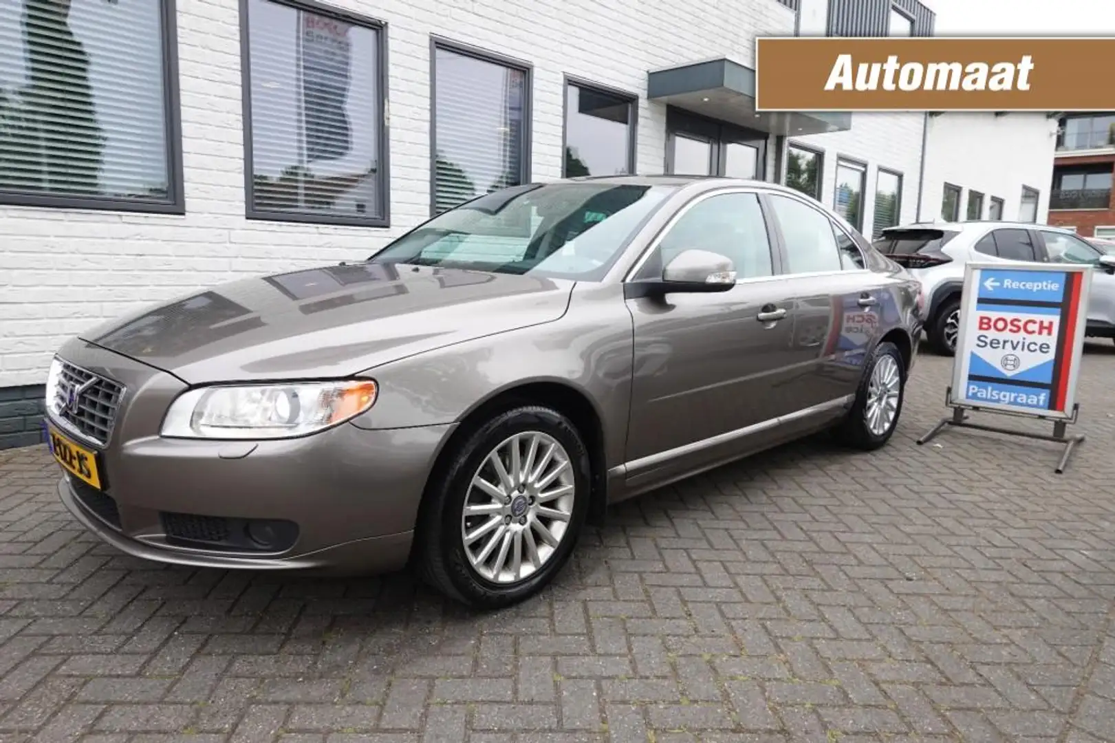 Volvo S80 2.5 T SUMMUM Young Timer (incl Trekhaak) Grijs - 1