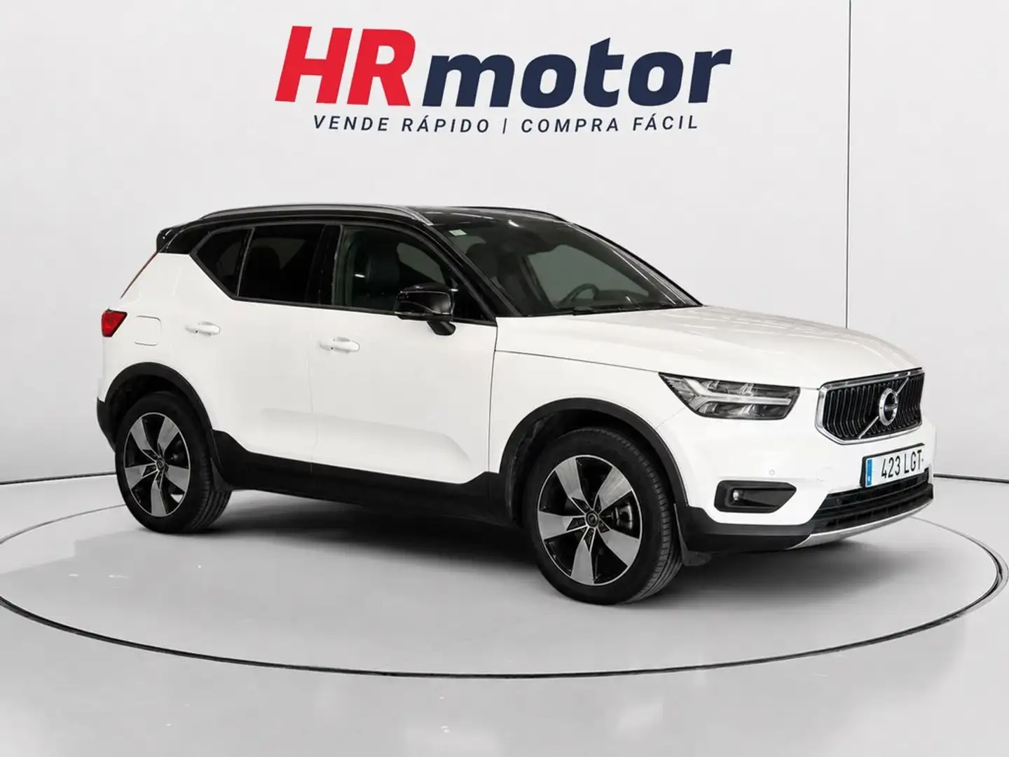 Volvo XC40 T3 Momentum Aut. Blanco - 1