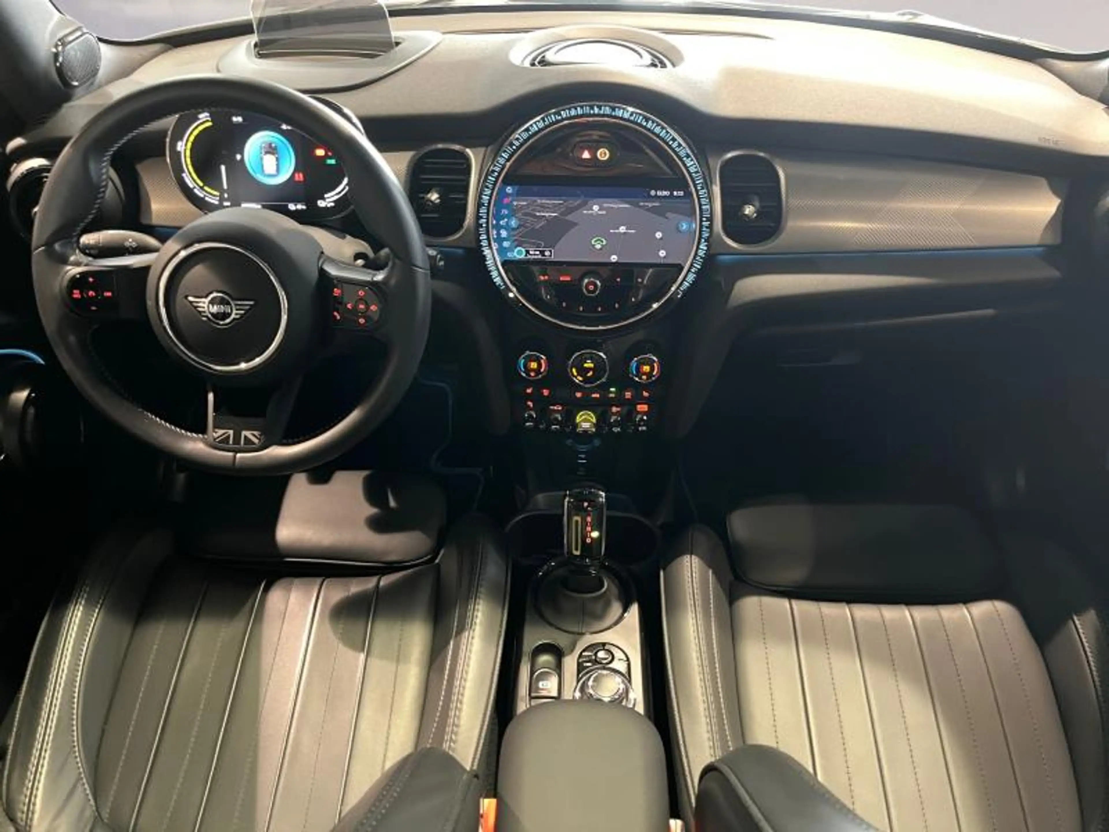 MINI Cooper SE Cooper SE — photo 7