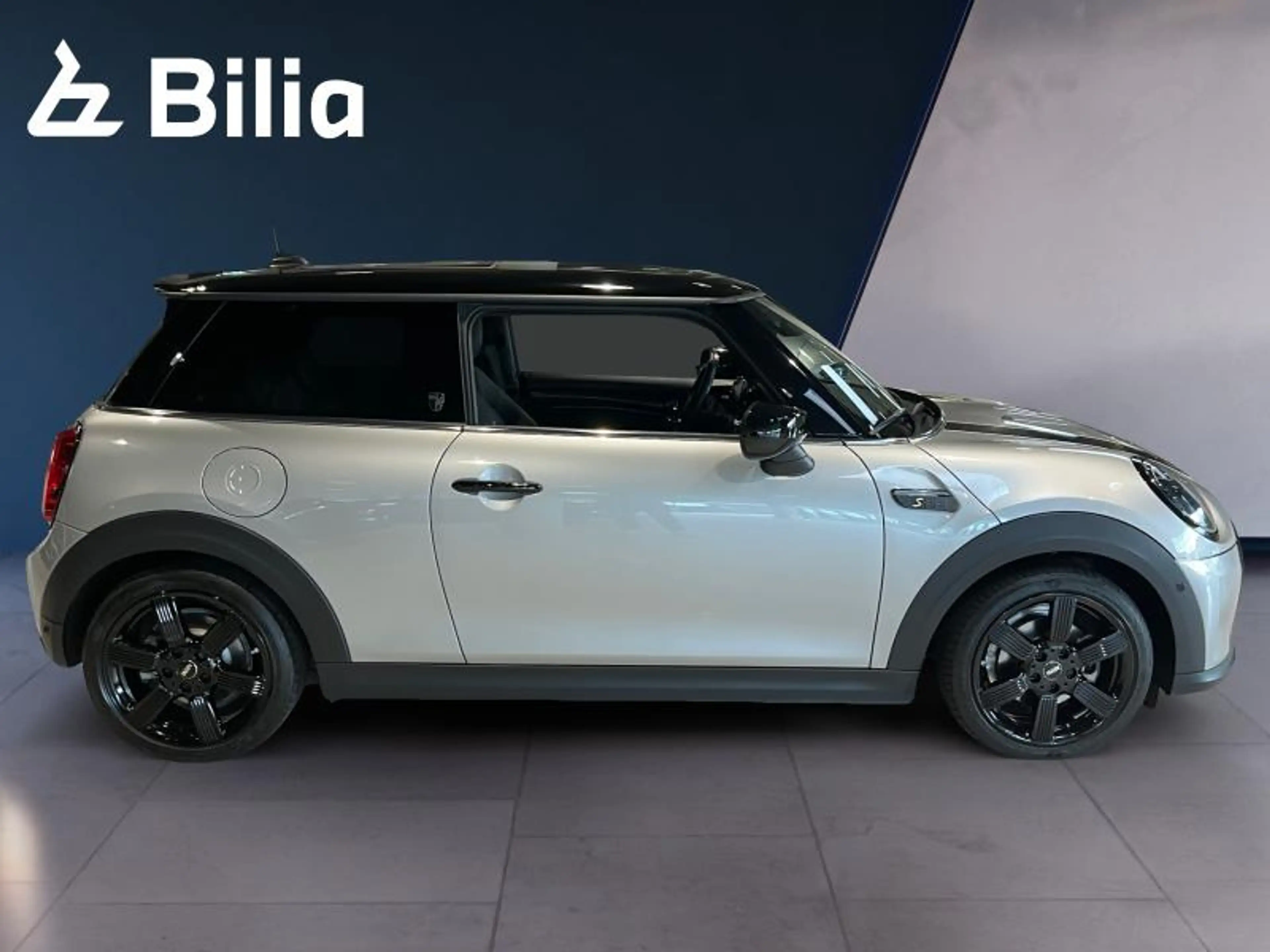 MINI Cooper SE Cooper SE — photo 4