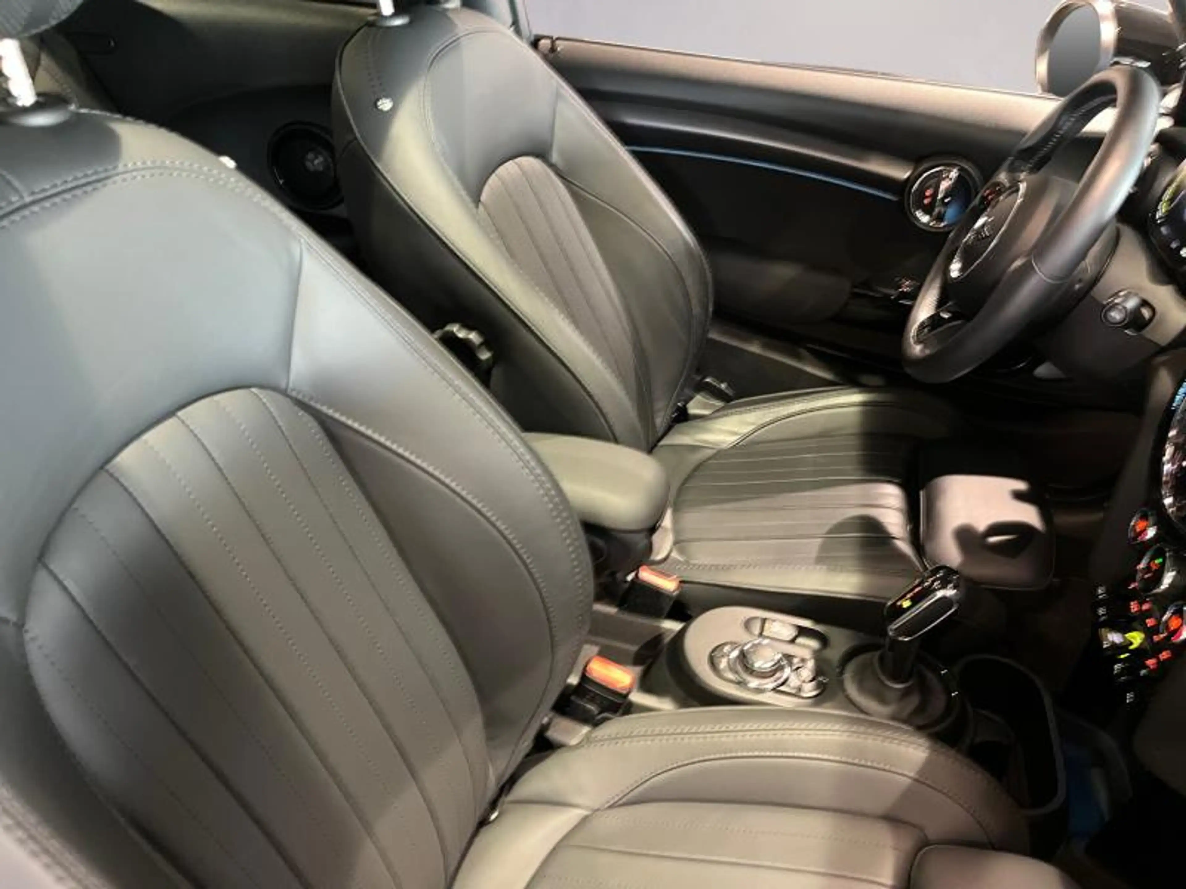MINI Cooper SE Cooper SE — photo 12
