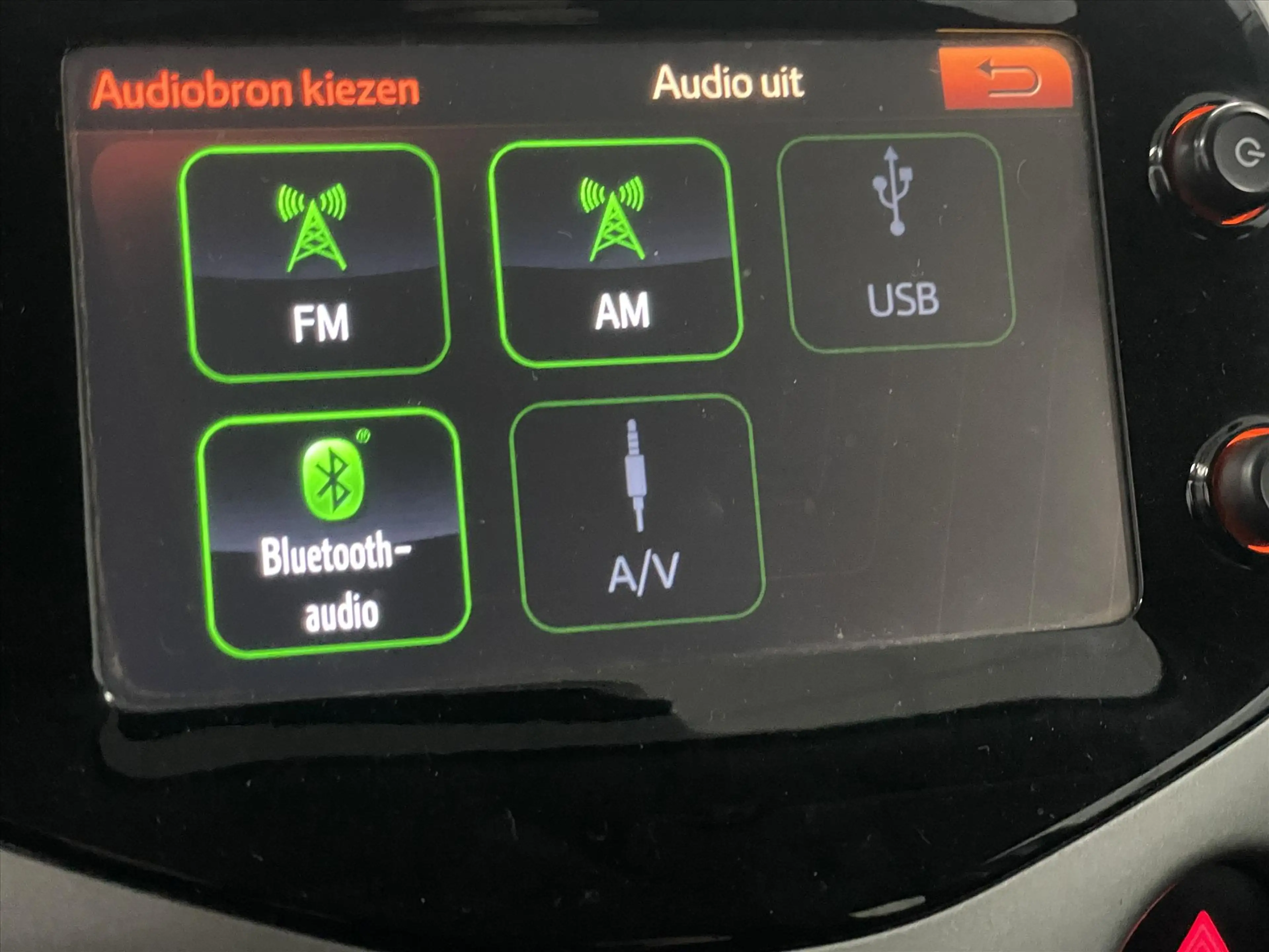 Citroen C1 FEEL 5drs 68pk Mirrorlink Navi groot display | Air — photo 30