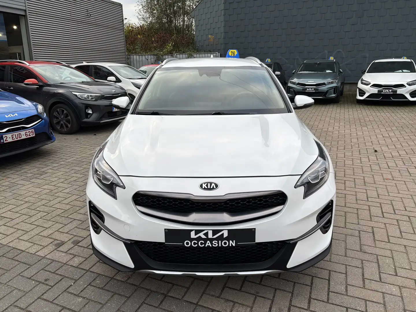 Kia XCeed 1.0 T-GDi More ISG**CLIM*NAVI*CAMERA*GARANTIE 2027 Wit - 2