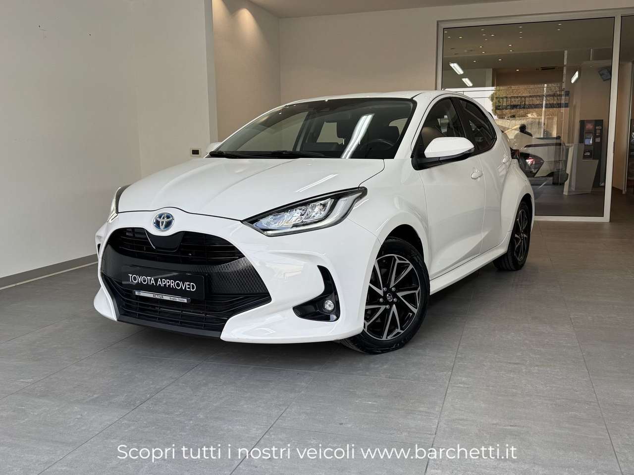 Toyota Yaris Hybrid Trend MY22
