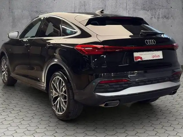 Audi Q5 view 15