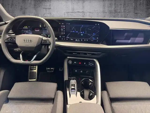 Audi Q5 view 9