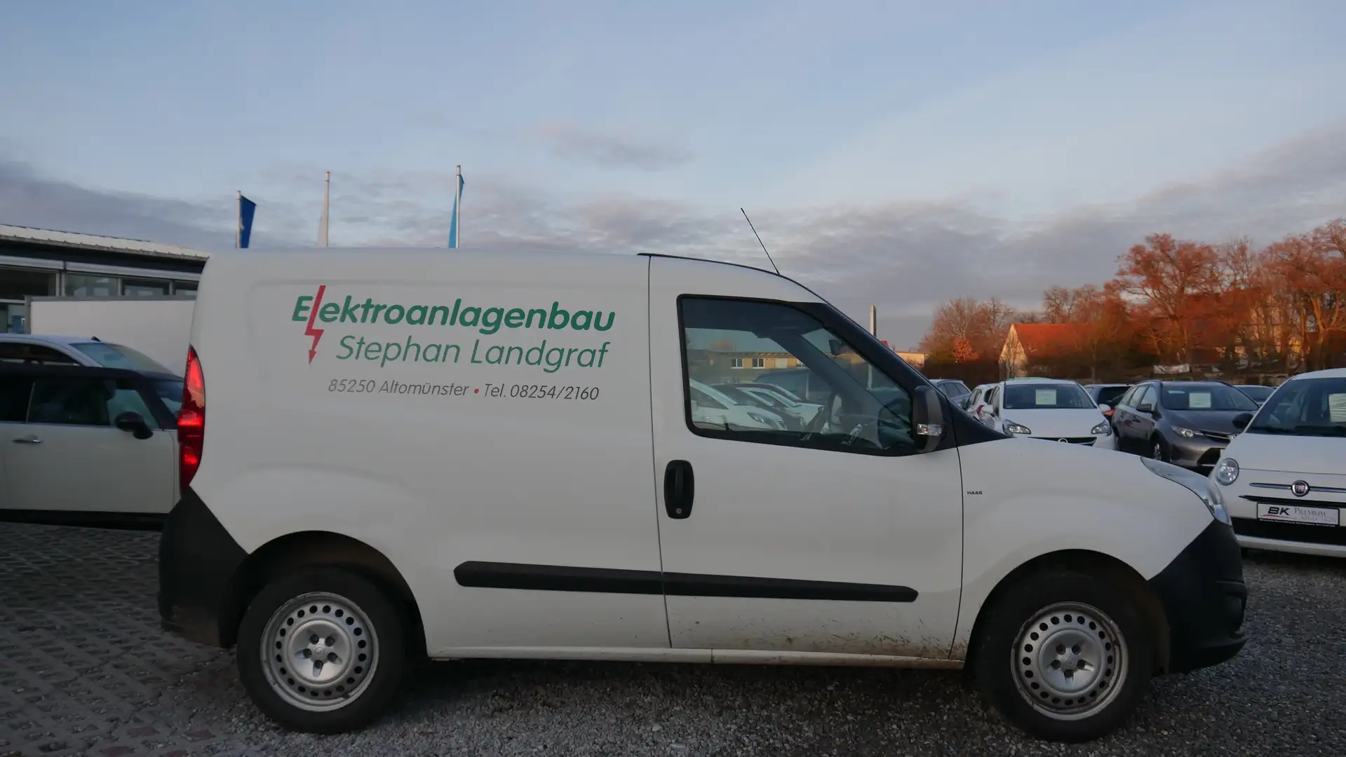 Opel Combo Kasten L1H1 1. Hand Scheckheftgepflegt Allwetter Weiß - 2