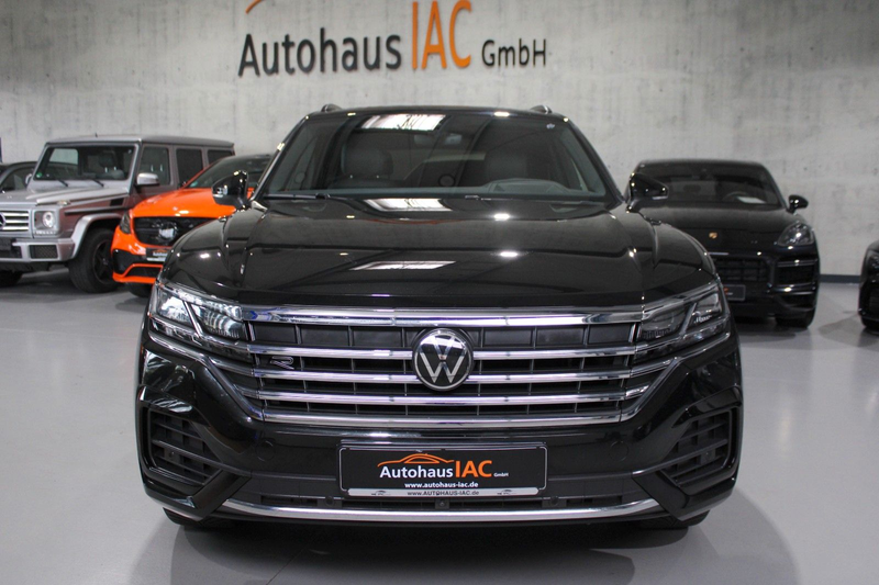 Volkswagen Touareg R-Line 4Motion/PANO/AHK/STHZ/LED/NAVI — photo 3