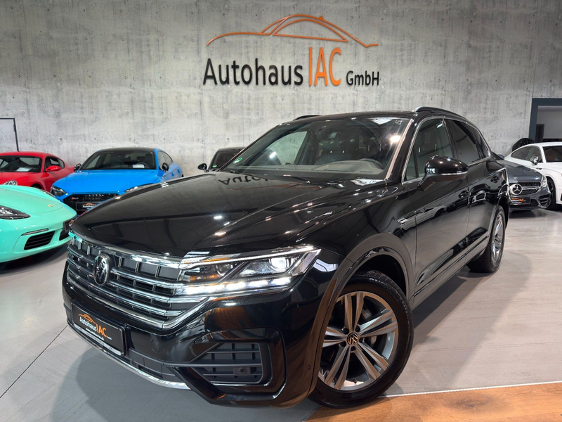 Volkswagen Touareg R-Line 4Motion/PANO/AHK/STHZ/LED/NAVI