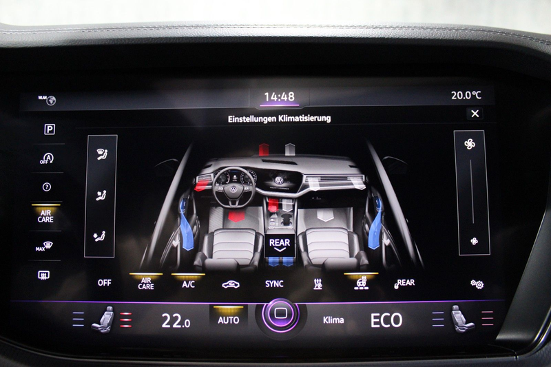 Volkswagen Touareg R-Line 4Motion/PANO/AHK/STHZ/LED/NAVI — photo 12