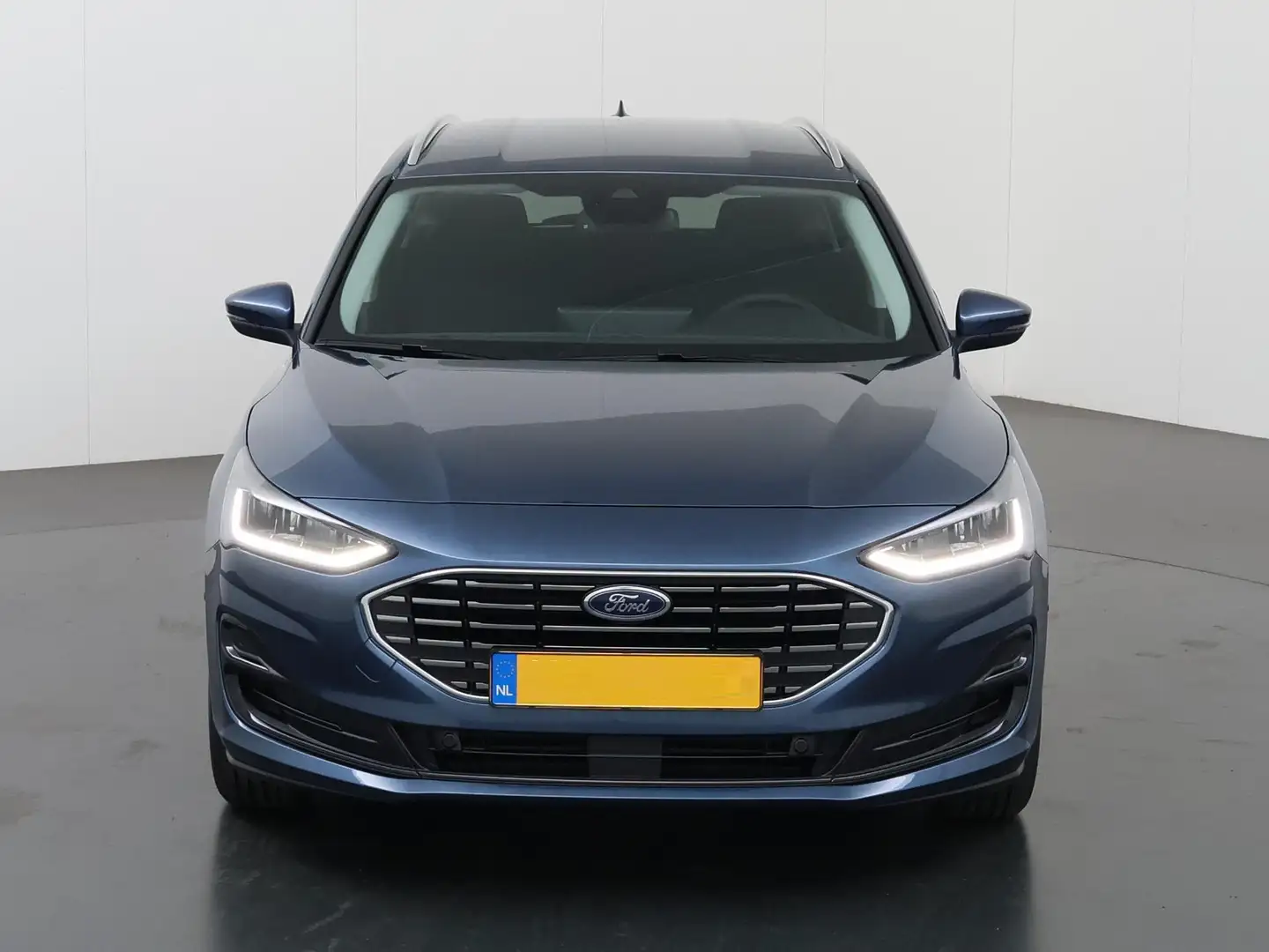 Ford Focus Wagon 1.0 EcoBoost Hybrid Titanium PRIVATE LEASE V Blauw - 2
