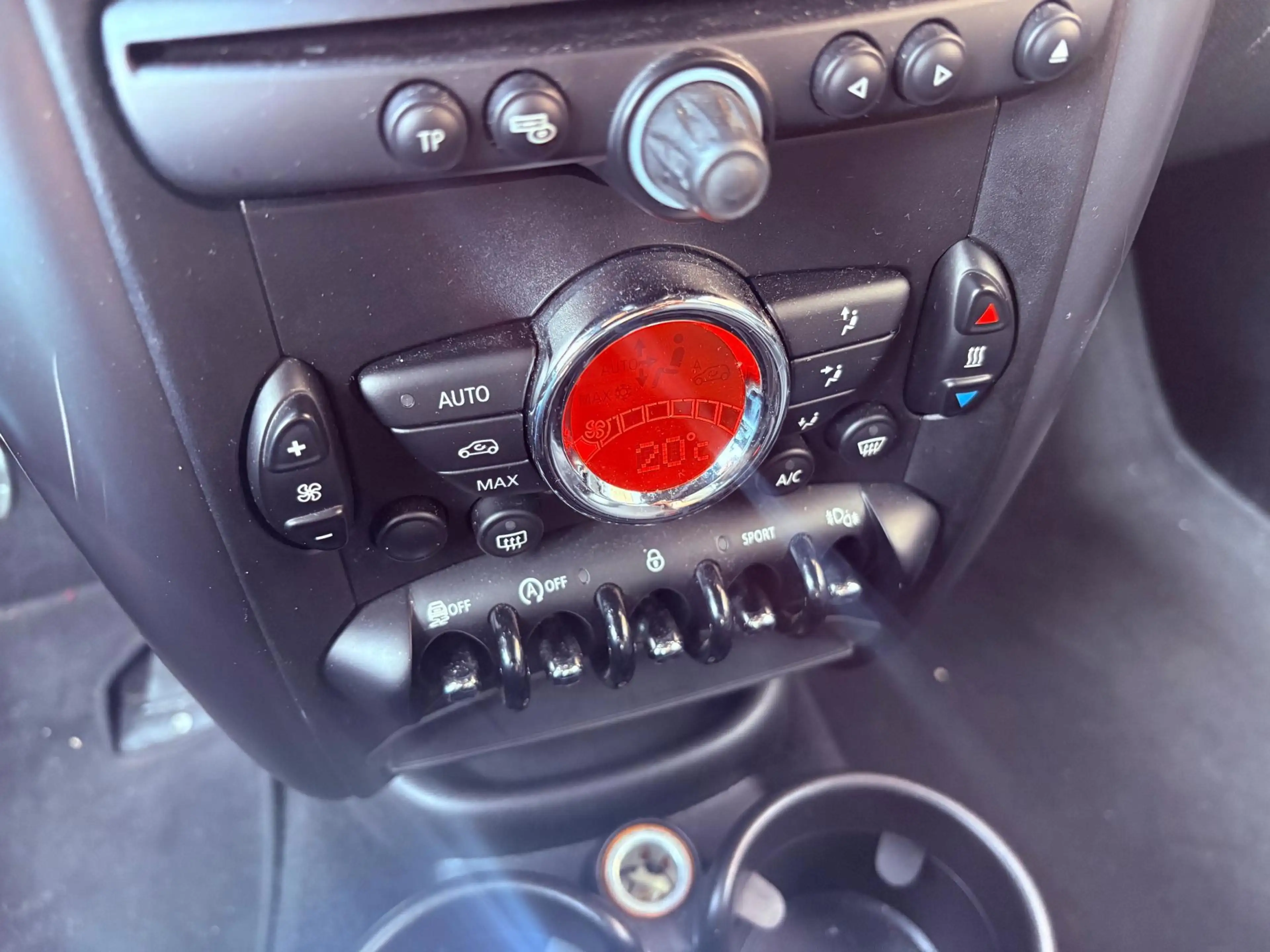 MINI John Cooper Works Countryman Mini 1.6 ALL4 Chili Leer — photo 14